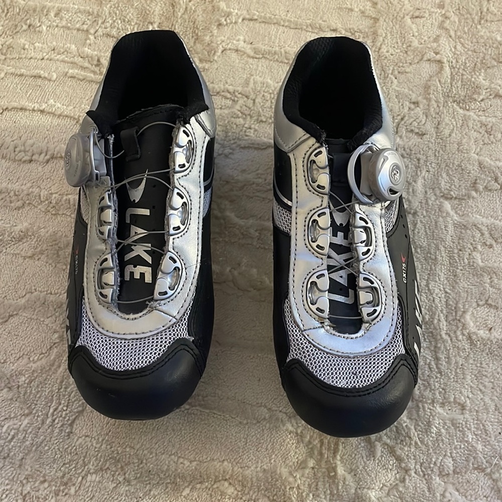 Lake spin shoes